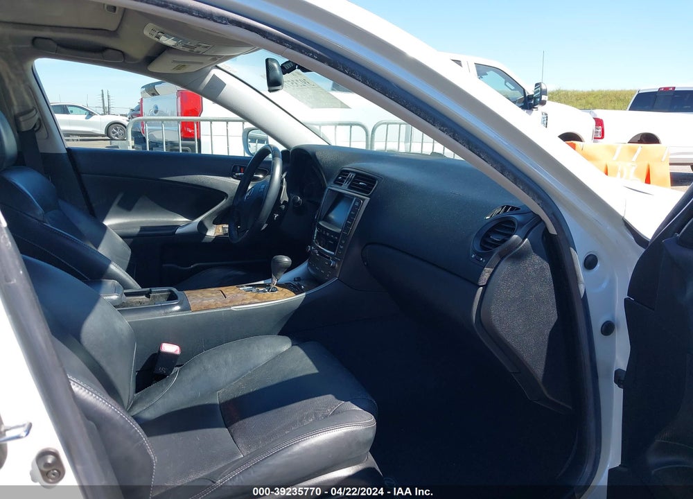 2009 LEXUS IS 250 VIN: JTHBK262395102527