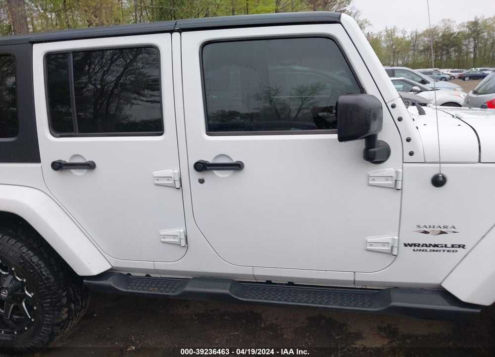2017 JEEP WRANGLER UNLIMITED SAHARA 4X4 VIN: 1C4BJWEG6HL523631