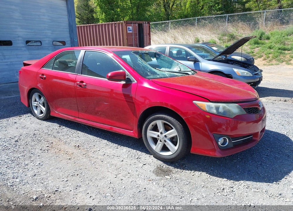 2014 TOYOTA CAMRY SE VIN: 4T1BF1FK7EU837703