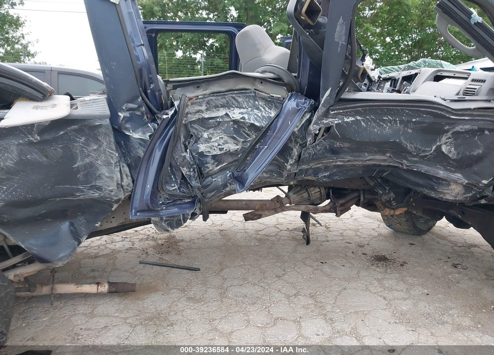 2005 FORD F-250 VIN: 1FTSW21Y35EC01411