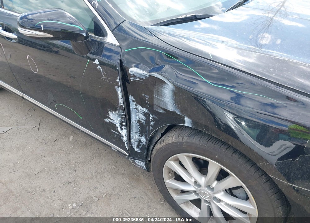 2010 LEXUS ES 350 VIN: JTHBK1EG8A2410273