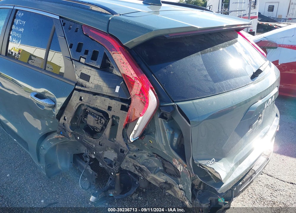 2023 KIA NIRO SX TOURING VIN: KNDCT3LEXP5044971