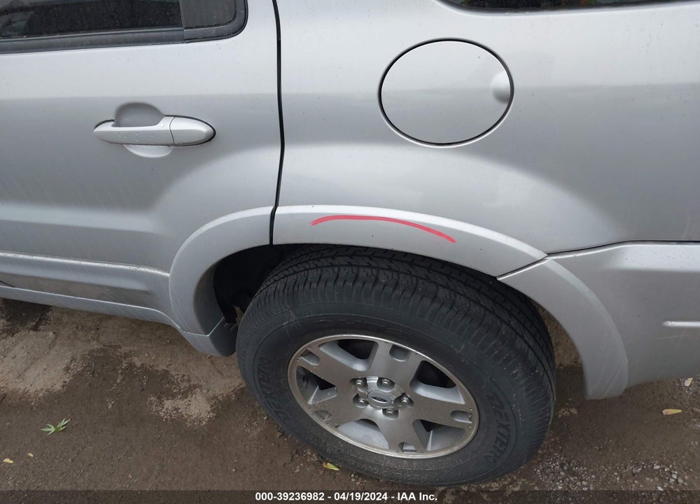 2004 ESCAPE FORD  LIMITED VIN: 1FMCU94104KB09184