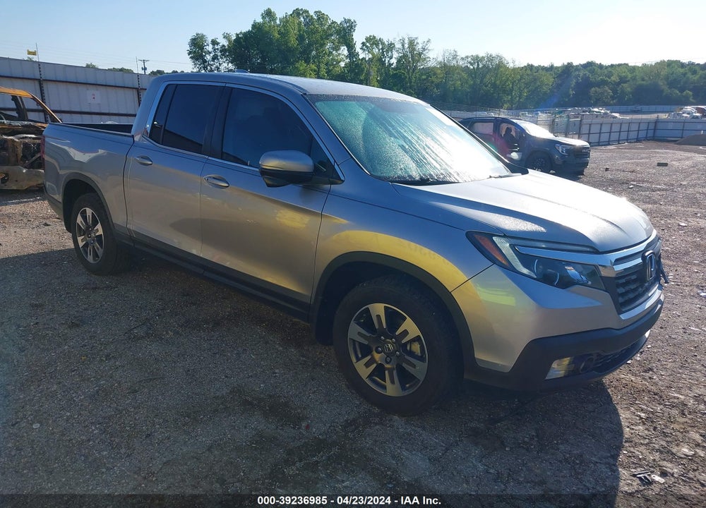 2018 HONDA RIDGELINE RTL-T VIN: 5FPYK2F69JB002313