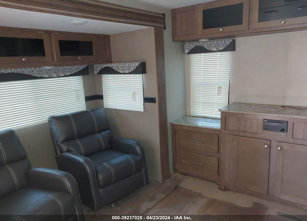 2017 KEYSTONE ASPEN TRAIL 3150REDS VIN: 4YDT31528H8921865