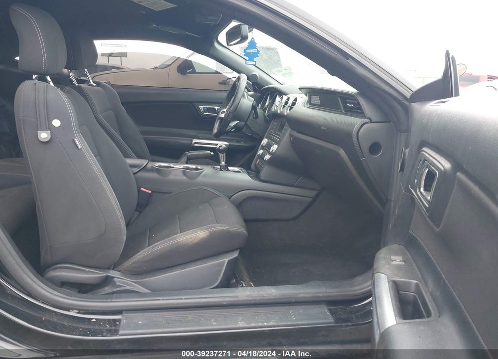 2016 FORD MUSTANG V6 VIN: 1FA6P8AM6G5316527