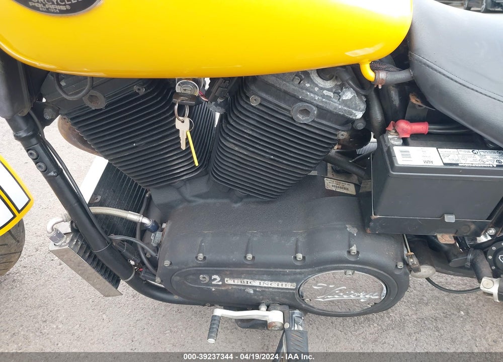 2000 VICTORY MOTORCYCLES V92 VIN: 5VPCS15D9Y3001555