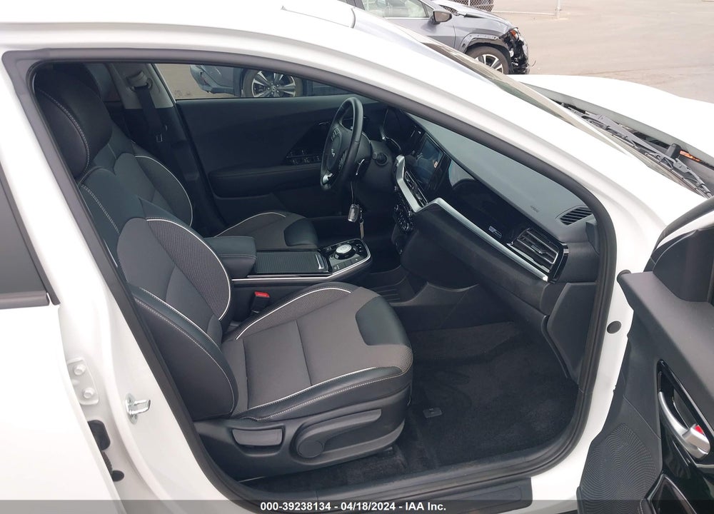 2022 KIA NIRO EV S VIN: KNDCC3LG7N5159834