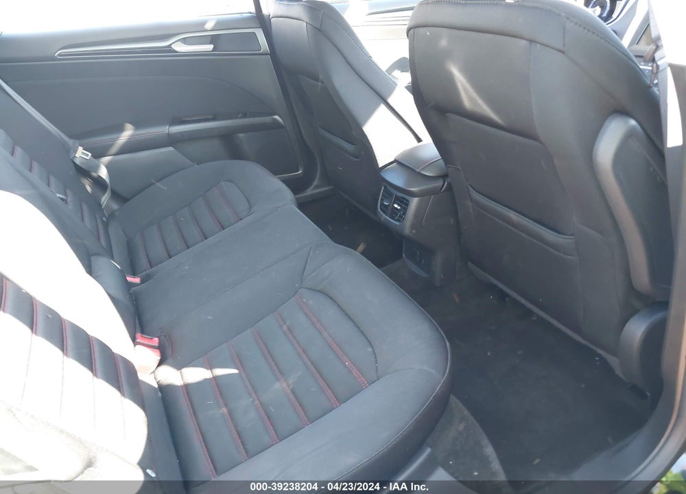 2015 FORD FUSION SE VIN: 3FA6P0HD0FR205555
