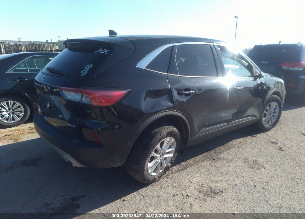 2020 FORD ESCAPE SE VIN: 1FMCU9G64LUA96689