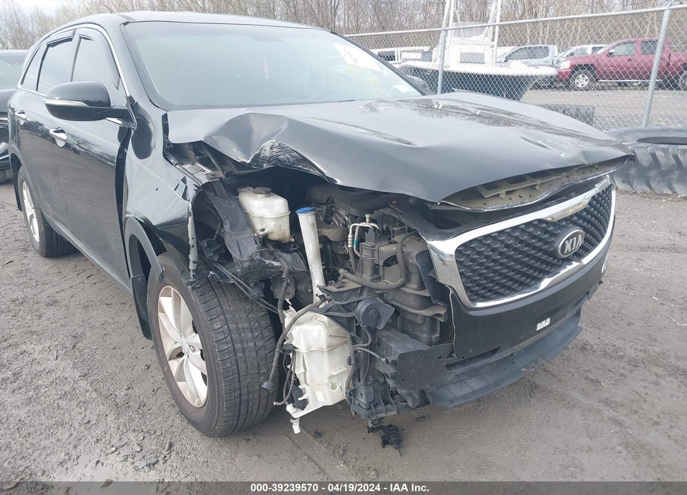 2016 KIA SORENTO 2.4L L VIN: 5XYPG4A34GG164608