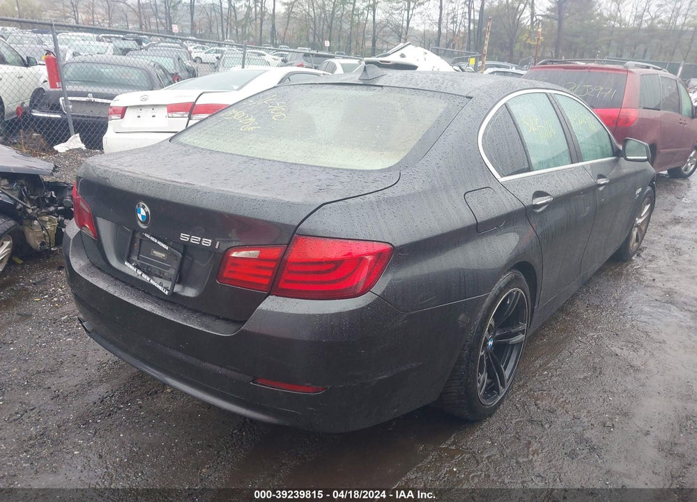 2012 BMW 528I VIN: WBAXH5C55CDW03628