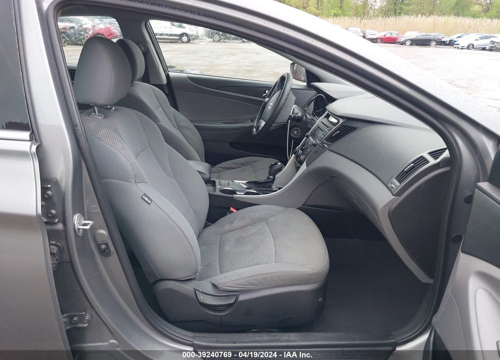 2014 HYUNDAI SONATA GLS VIN: 5NPEB4AC9EH924589