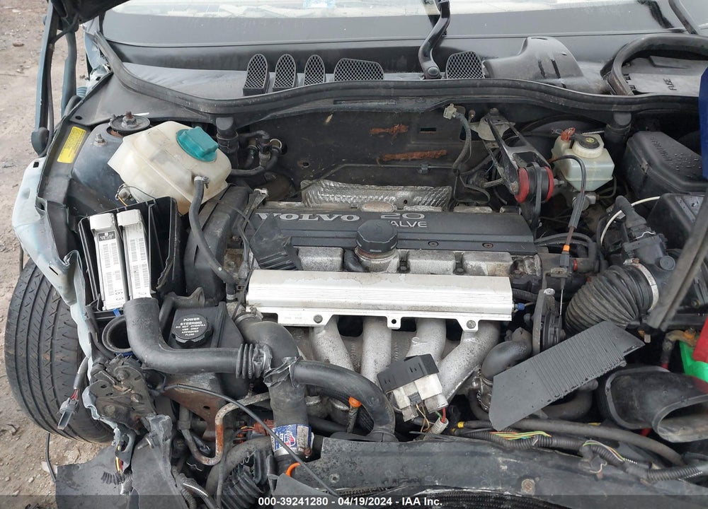 1998 VOLVO V70 GTAS/GTMS VIN: YV1LW5537W2354374