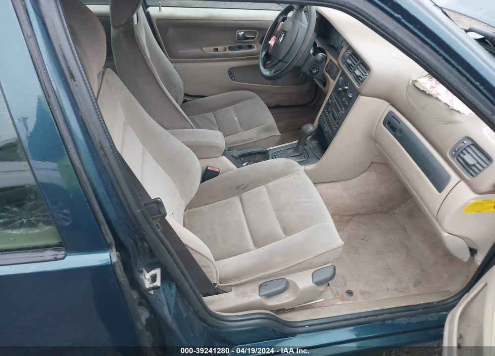 1998 VOLVO V70 GTAS/GTMS VIN: YV1LW5537W2354374