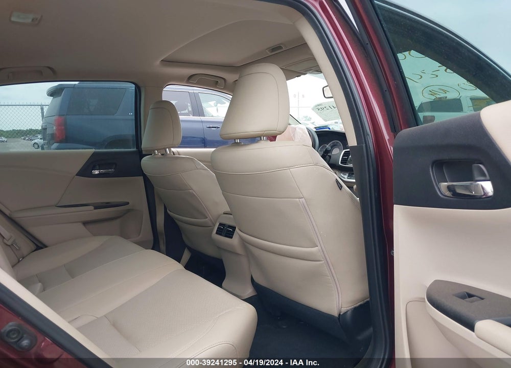 2015 HONDA ACCORD EX-L VIN: 1HGCR2F82FA163300
