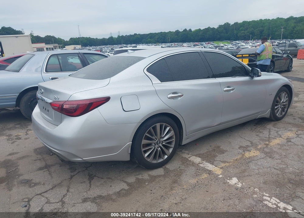 2018 INFINITI Q50 3.0T LUXE VIN: JN1EV7AP9JM354107