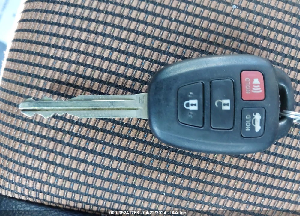 2014 TOYOTA COROLLA S PLUS VIN: 5YFBURHE0EP072119