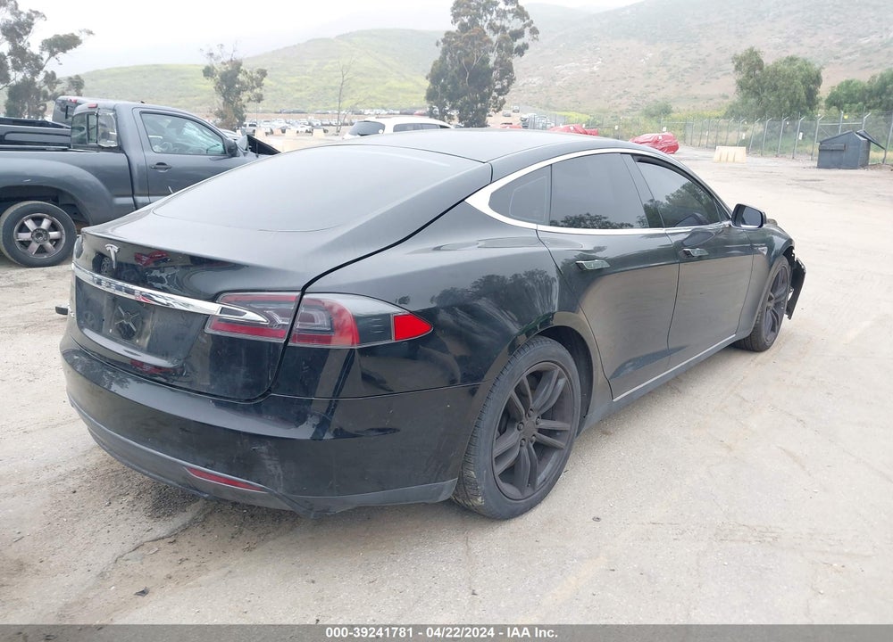 2014 TESLA MODEL S VIN: 5YJSA1S19EFP43069