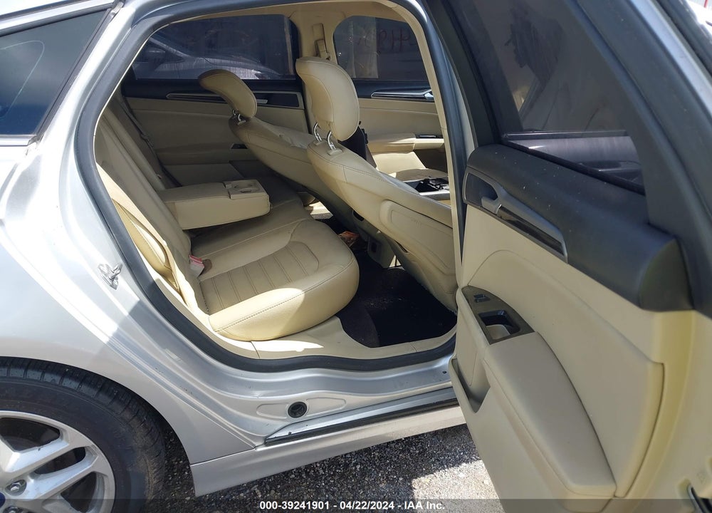 2013 FORD FUSION SE VIN: 3FA6P0HRXDR274424