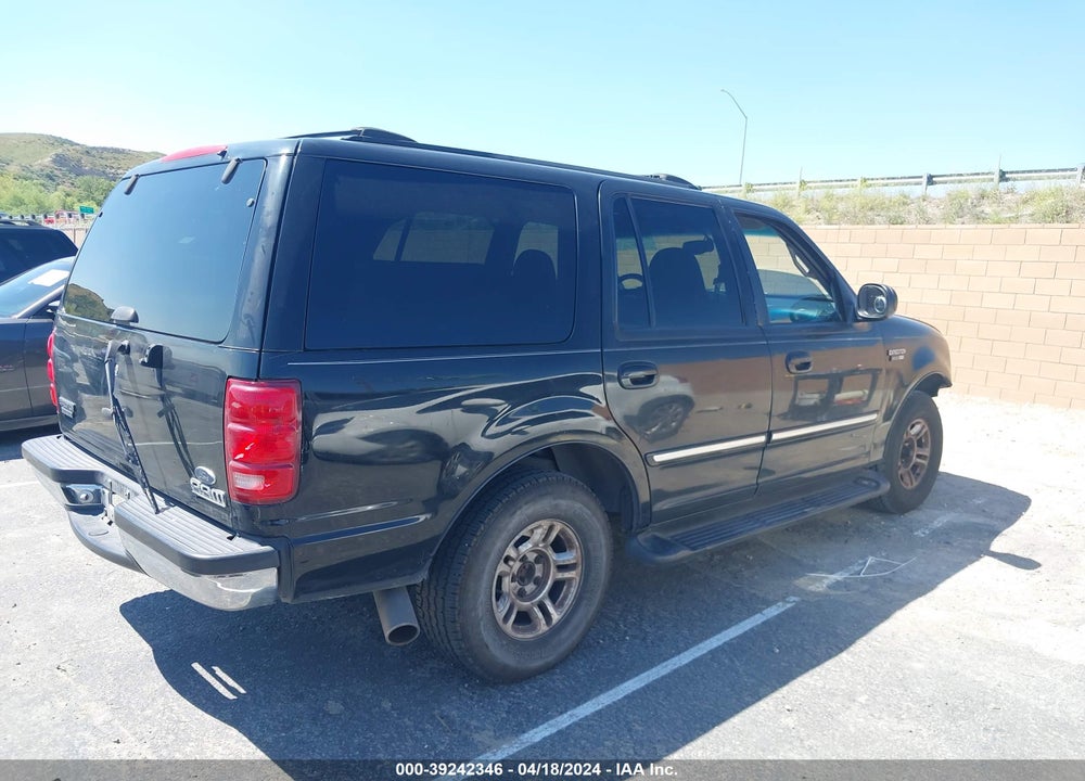2000 FORD EXPEDITION XLT VIN: 1FMRU1560YLB35693