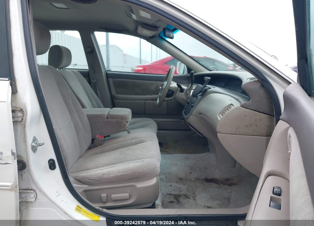 2000 TOYOTA AVALON VIN: 4T1BF28B1YU090008