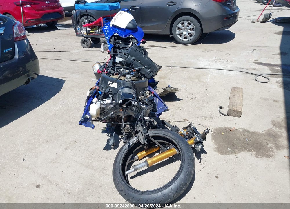 2008 YAMAHA YZFR6 VIN: JYARJ16E28A006025