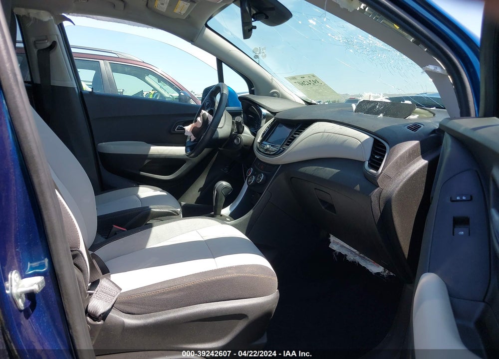 2020 CHEVROLET TRAX FWD LT VIN: 3GNCJLSB6LL177788