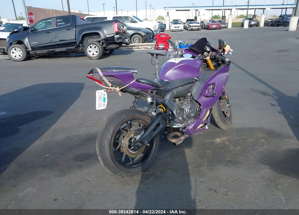 2022 YAMAHA YZFR7 VIN: JYARM38Y2NA001218