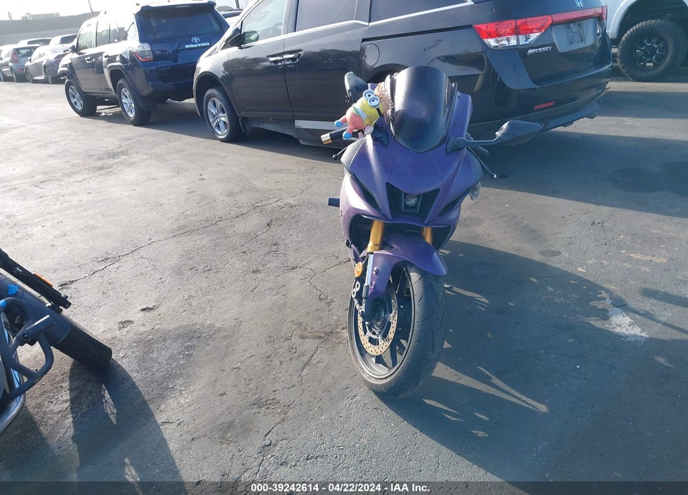 2022 YAMAHA YZFR7 VIN: JYARM38Y2NA001218