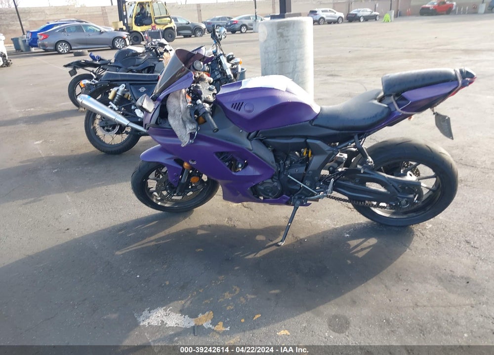 2022 YAMAHA YZFR7 VIN: JYARM38Y2NA001218