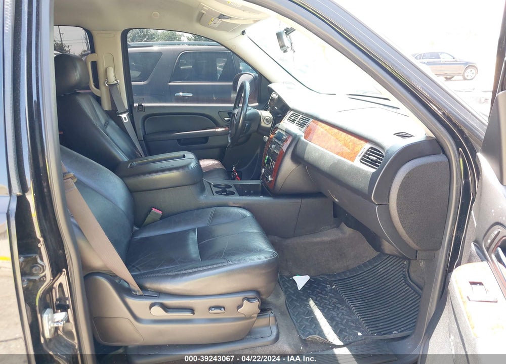 2013 CHEVROLET TAHOE LT VIN: 1GNSCBE01DR306086