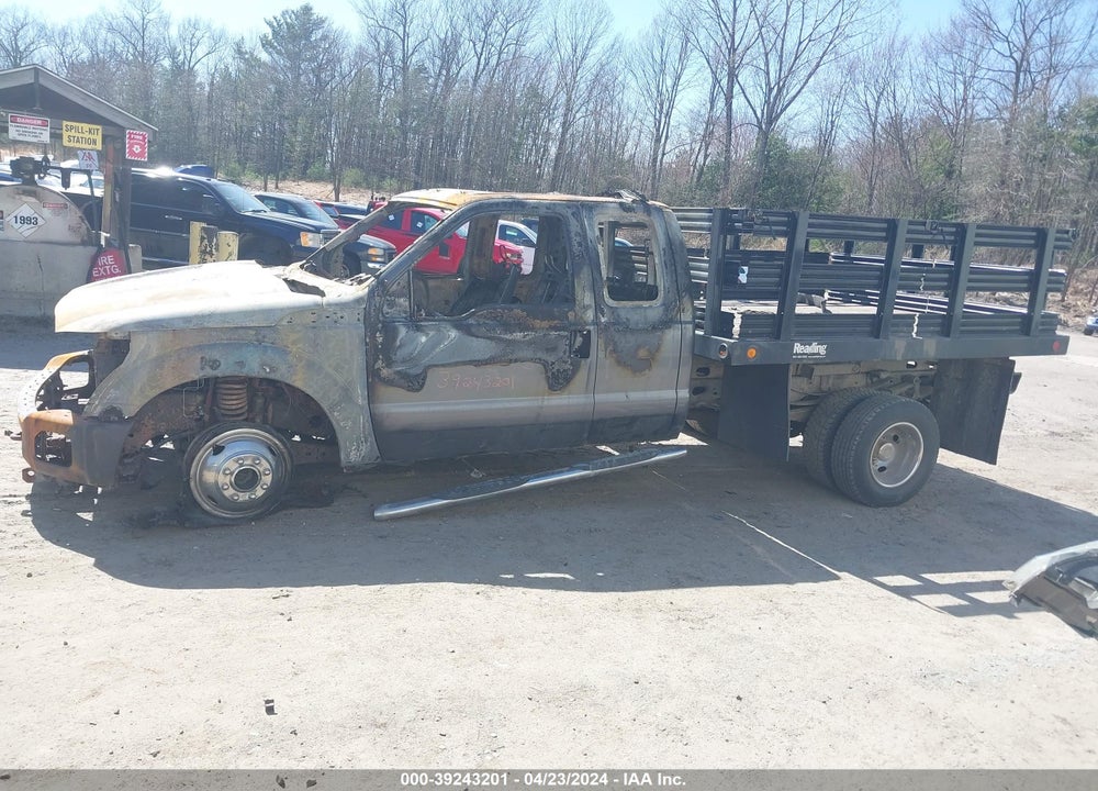 2011 FORD F-350 CHASSIS XL VIN: 1FD8X3H63BEB92315