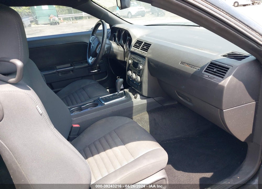 2013 DODGE CHALLENGER SXT VIN: 2C3CDYAG7DH524392