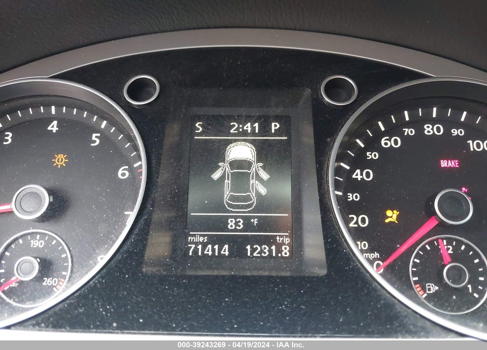 2010 VOLKSWAGEN PASSAT KOMFORT VIN: WVWJK7AN2AE070685