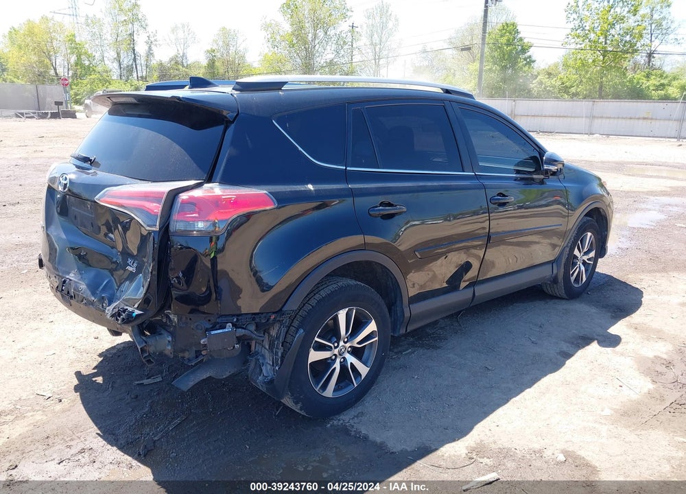 2018 TOYOTA RAV4 XLE VIN: 2T3RFREV5JW735701