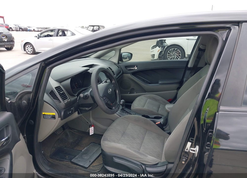2015 KIA FORTE LX VIN: KNAFK4A68F5419625