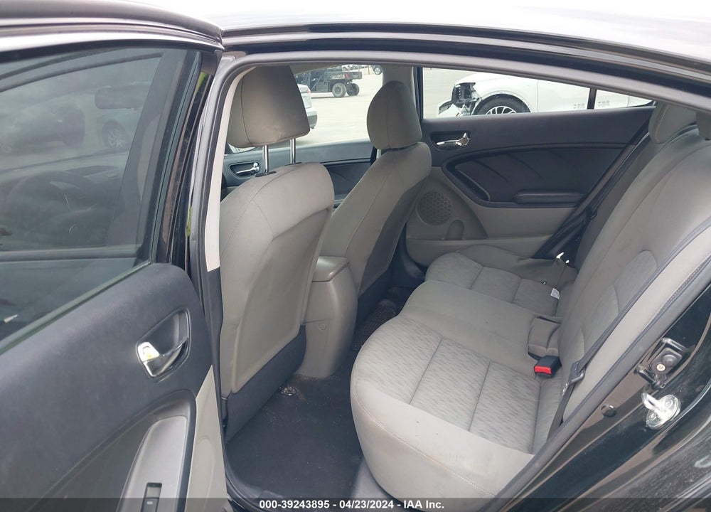 2015 KIA FORTE LX VIN: KNAFK4A68F5419625