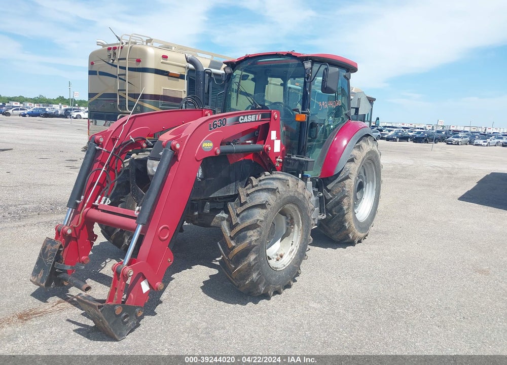 2017 CASE FARMALL 100C TRACTOR VIN: ZHLF502221