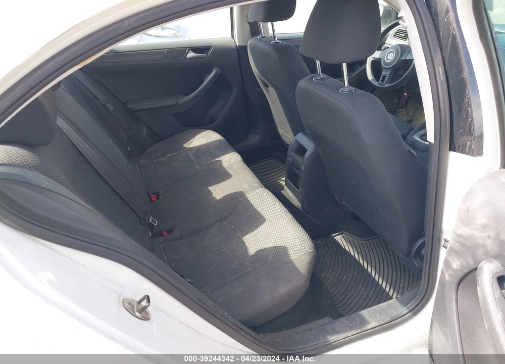 2014 VOLKSWAGEN JETTA 2.0L S VIN: 3VW2K7AJ6EM436484