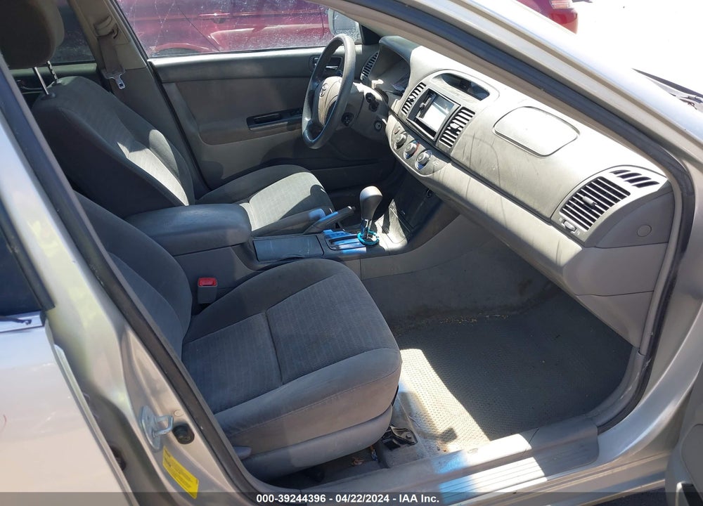 2005 TOYOTA CAMRY LE V6 VIN: 4T1BF30K35U595268