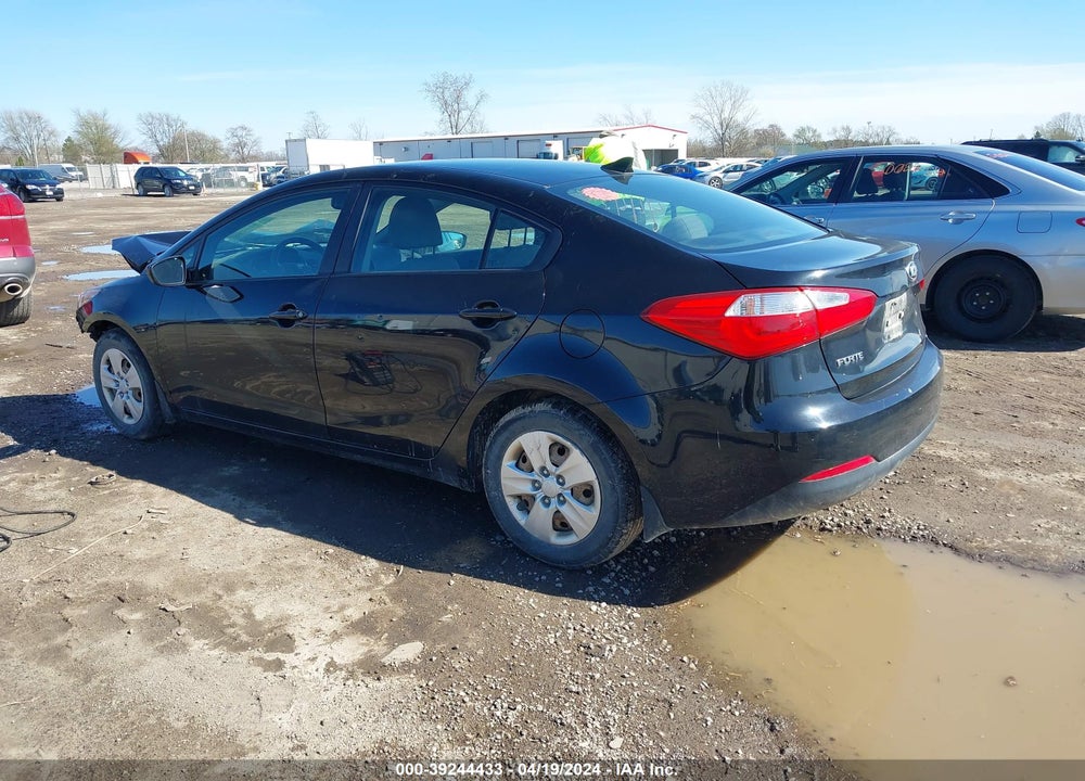 2015 KIA FORTE LX VIN: KNAFK4A64F5340386