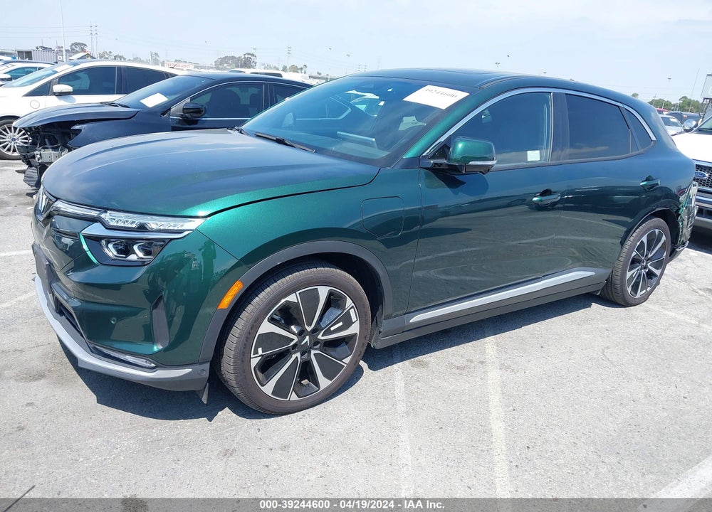 2023 VINFAST VF 8 PLUS VIN: RLLV1AFA2PH001841