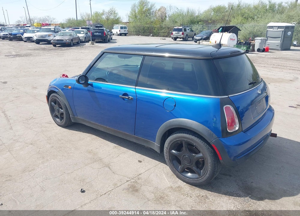2006 MINI COOPER VIN: WMWRC33516TK68177