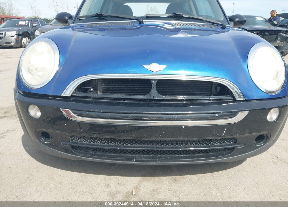2006 MINI COOPER VIN: WMWRC33516TK68177