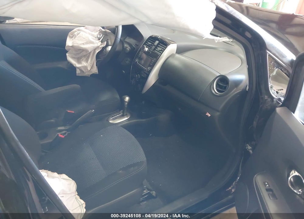 2015 NISSAN VERSA NOTE SV VIN: 3N1CE2CP2FL420473