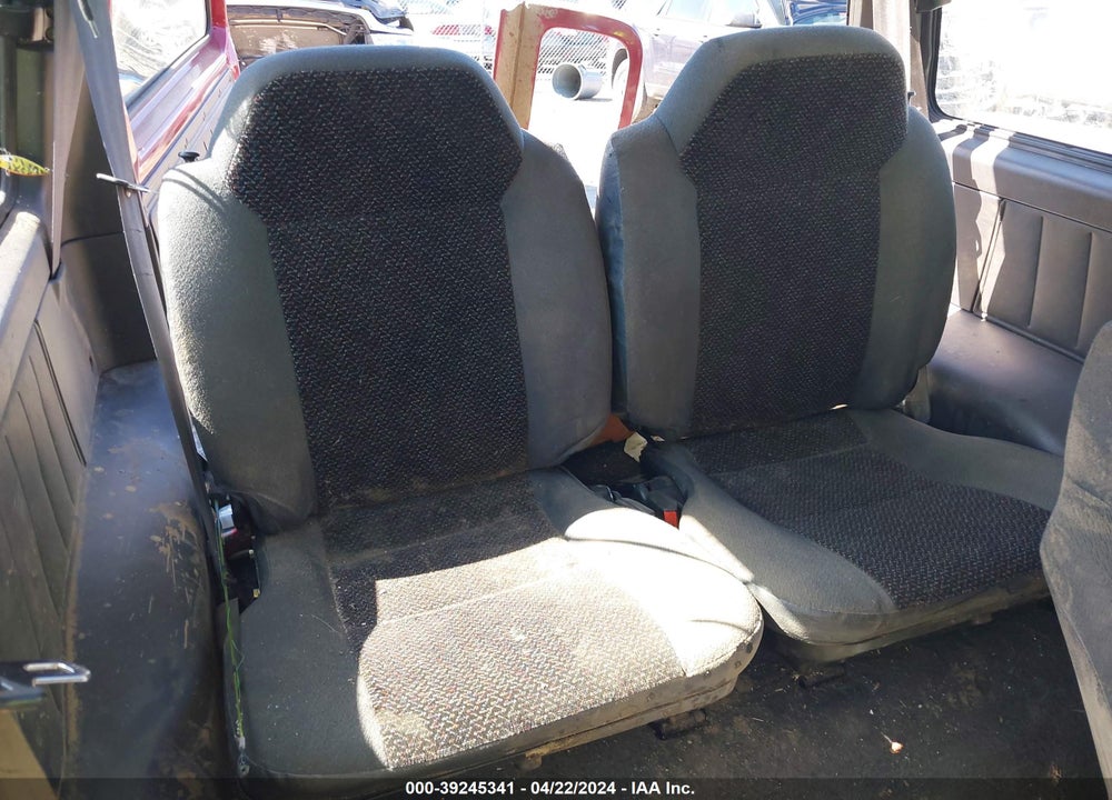 1995 GEO TRACKER VIN: 2CNBJ1863S6905083