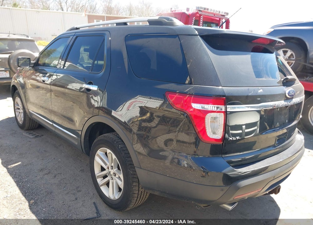 2011 FORD EXPLORER VIN: 1FMHK8D85BGA25333