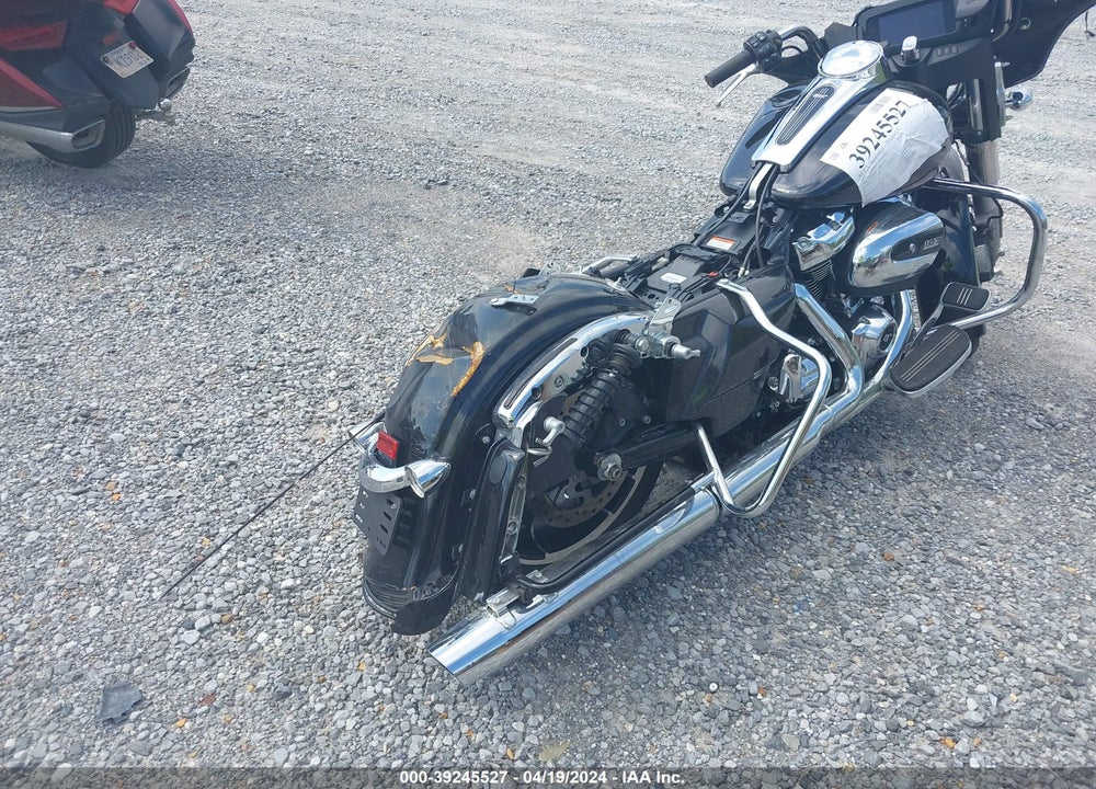 2022 HARLEY-DAVIDSON FLHX VIN: 1HD1KBC15NB616110