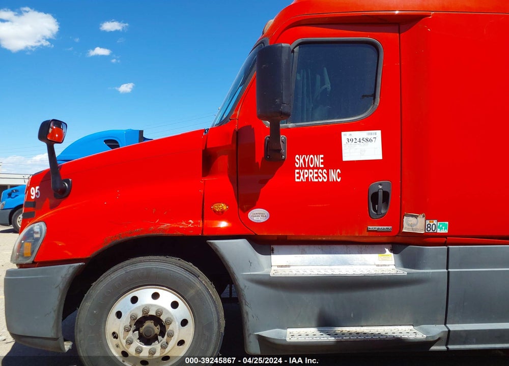 2018 FREIGHTLINER CASCADIA 125 VIN: 1FUJGLDR6JLJK5202